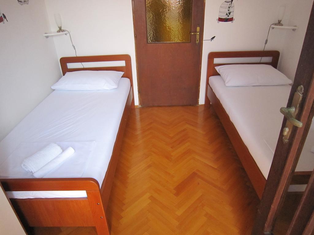 Holiday Home Mona Igrane Rum bild