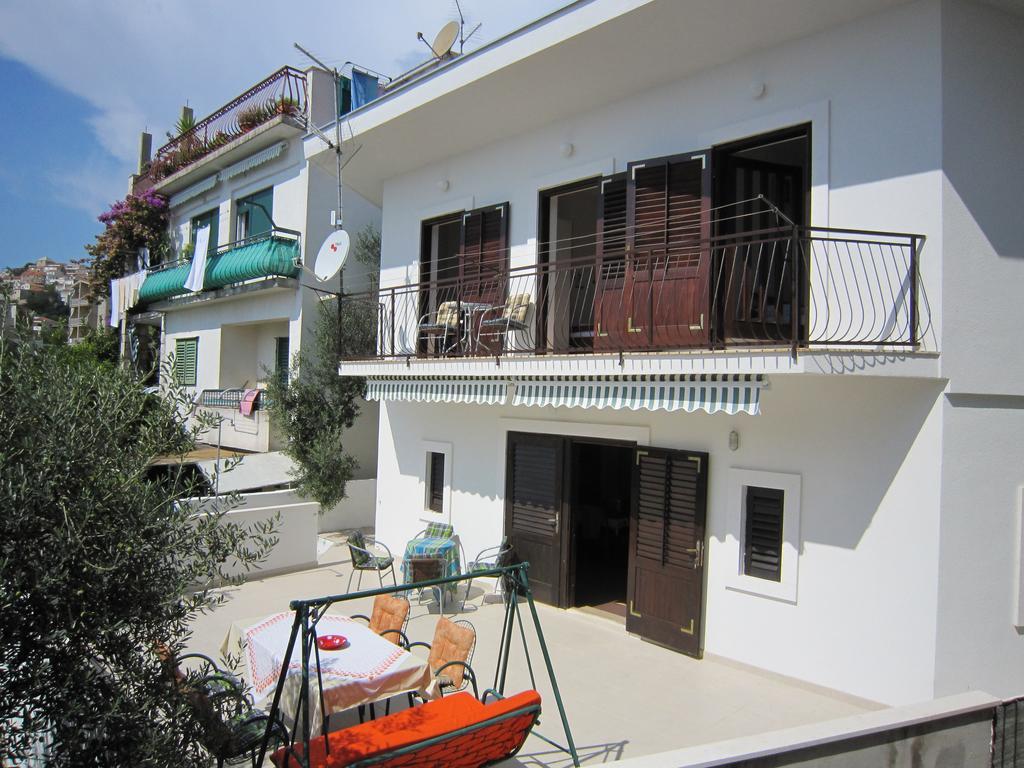 Holiday Home Mona Igrane Rum bild